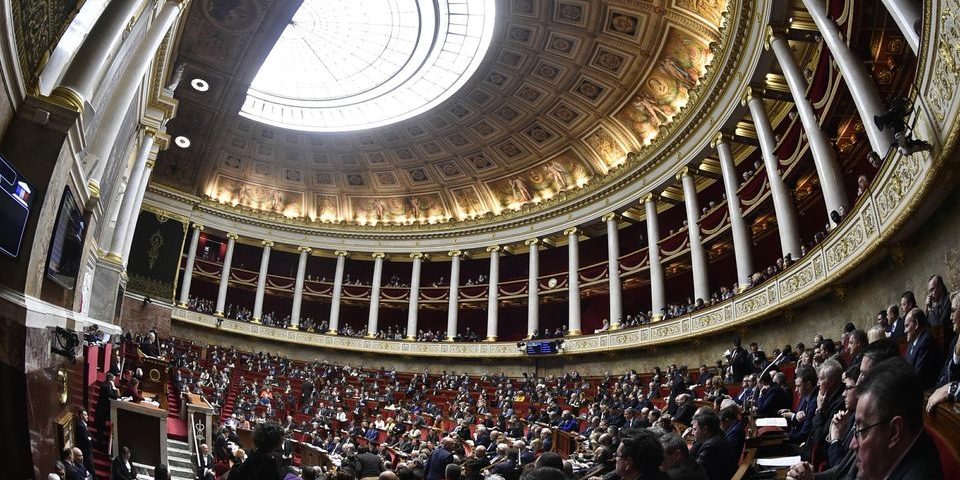 Fin de vie: un tiers des députés de la majorité réclament une nouvelle loi