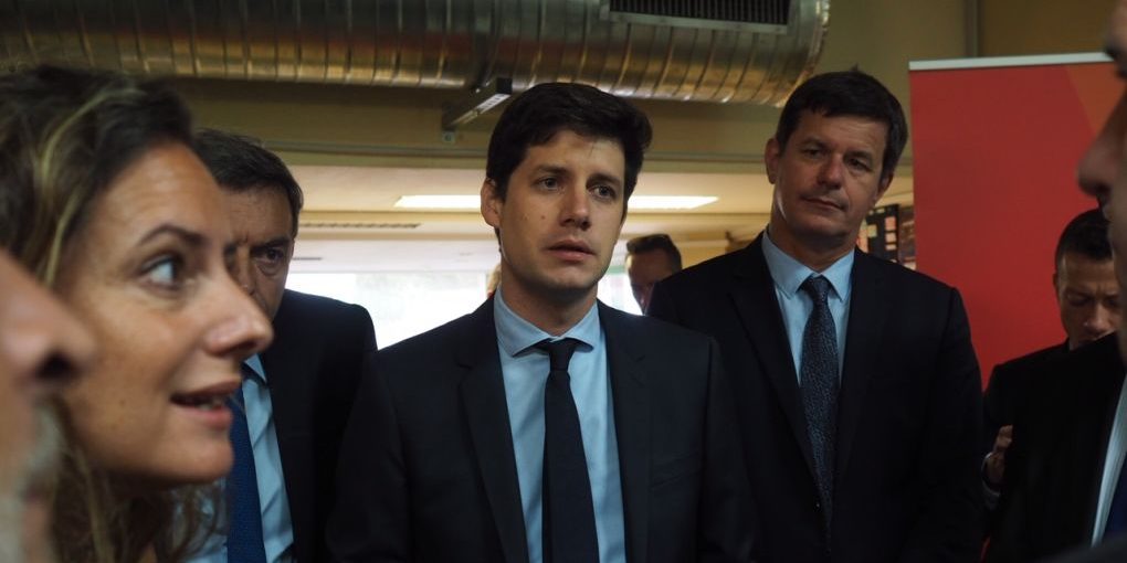 5970d3ea479a45d4008b459a