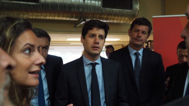 5970d3ea479a45d4008b459a